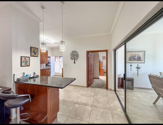 3 BEDROOM HOUSE FOR SALE IN RETIRE AT MIDSTREAM
